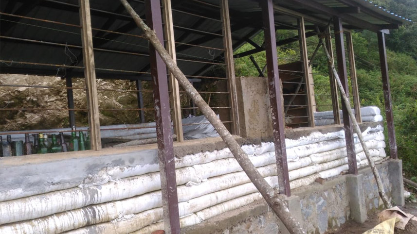 Karuna surroundings